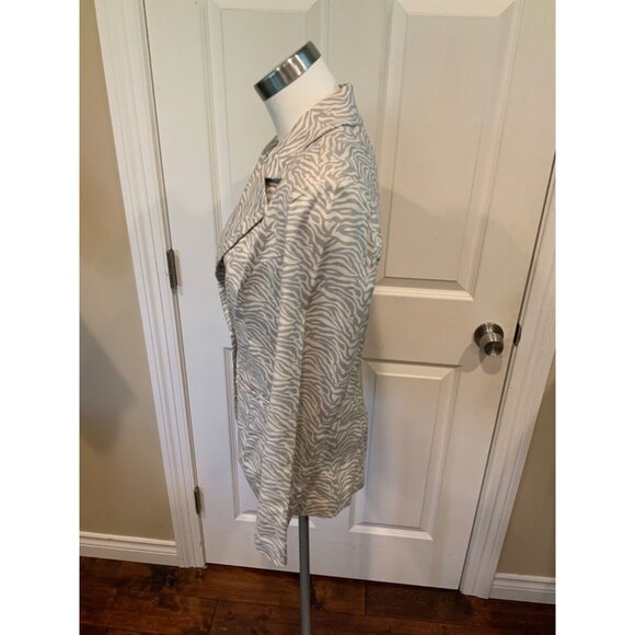 Level 99 Gray & White Linen Zebra Print Blazer W/ Notched Collar, Size 6 - Picture 3 of 5